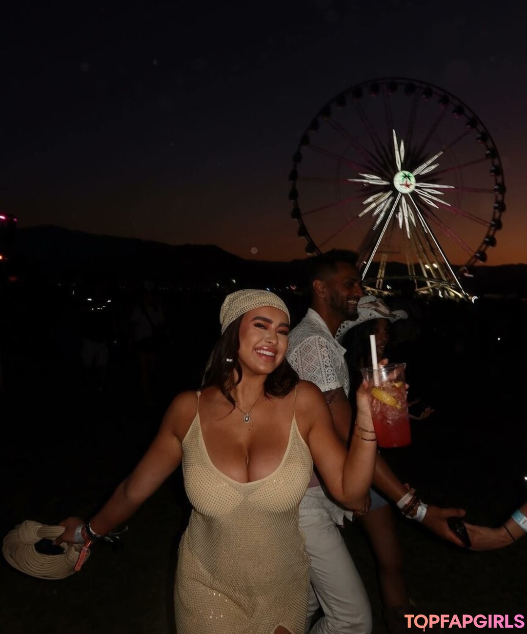 inside onlyfans hot photos