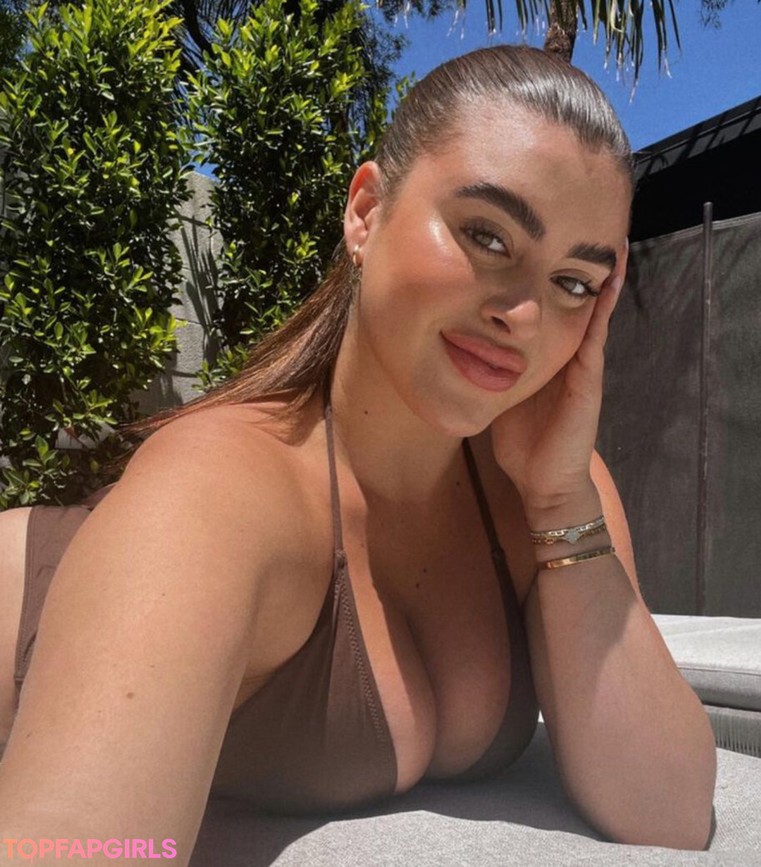 amateur blonde onlyfans hot gallery