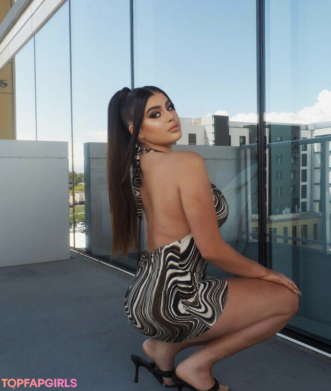 pawg onlyfans pornographic picture