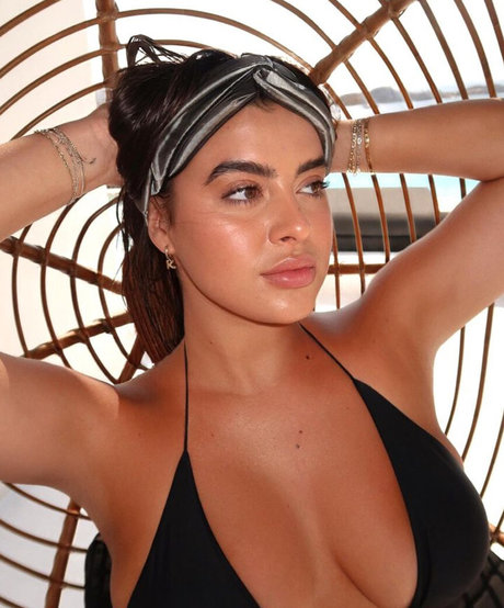 girlfriend experience onlyfans sexy nude image