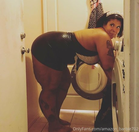 amazon leee model free picture