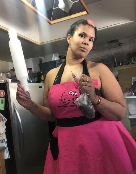 amazon leee pornstar photo