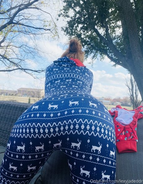 lexyjadeddr model top image