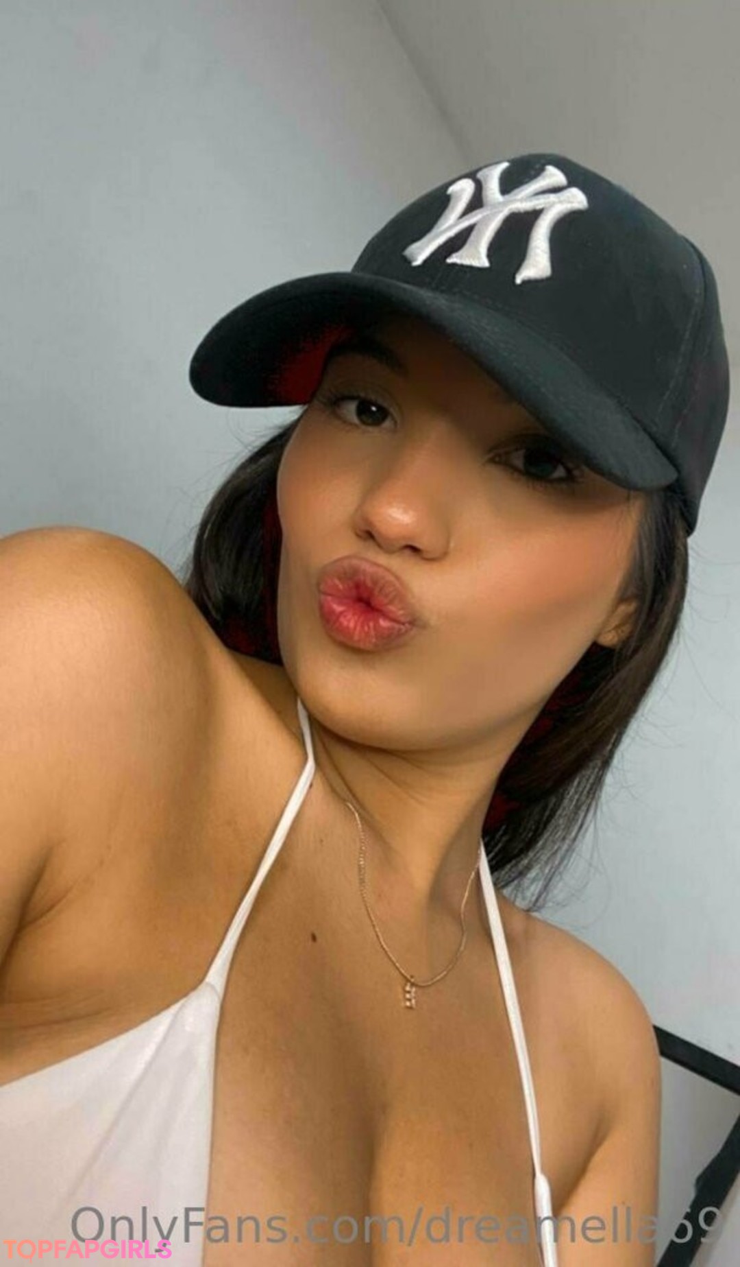 yourdreamella free model pics