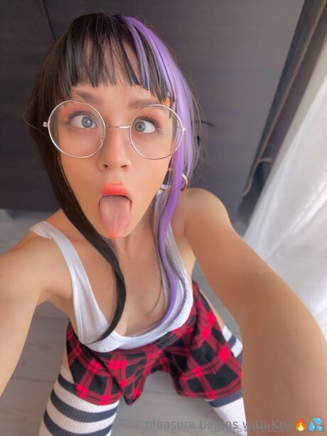 mature blonde onlyfans nude picture