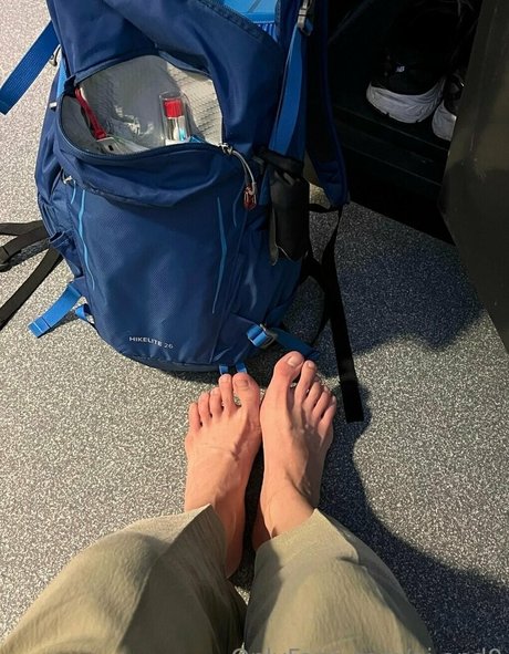 ai and0 pretty model pictures