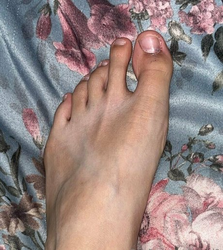 ai and0 naked actress photo