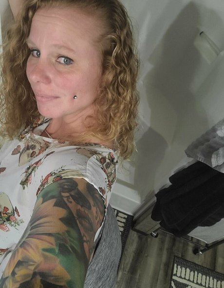 bigbootymandyj1981 model gallery