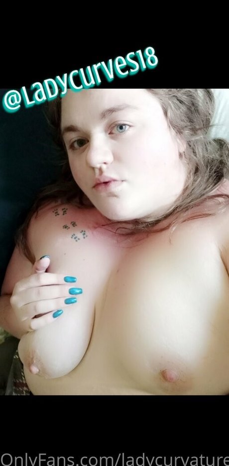 ladykeepsherlegsopen model naked pic