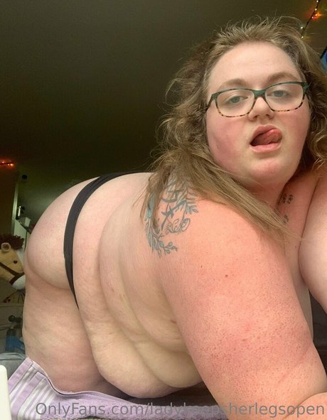 ladykeepsherlegsopen top profile image