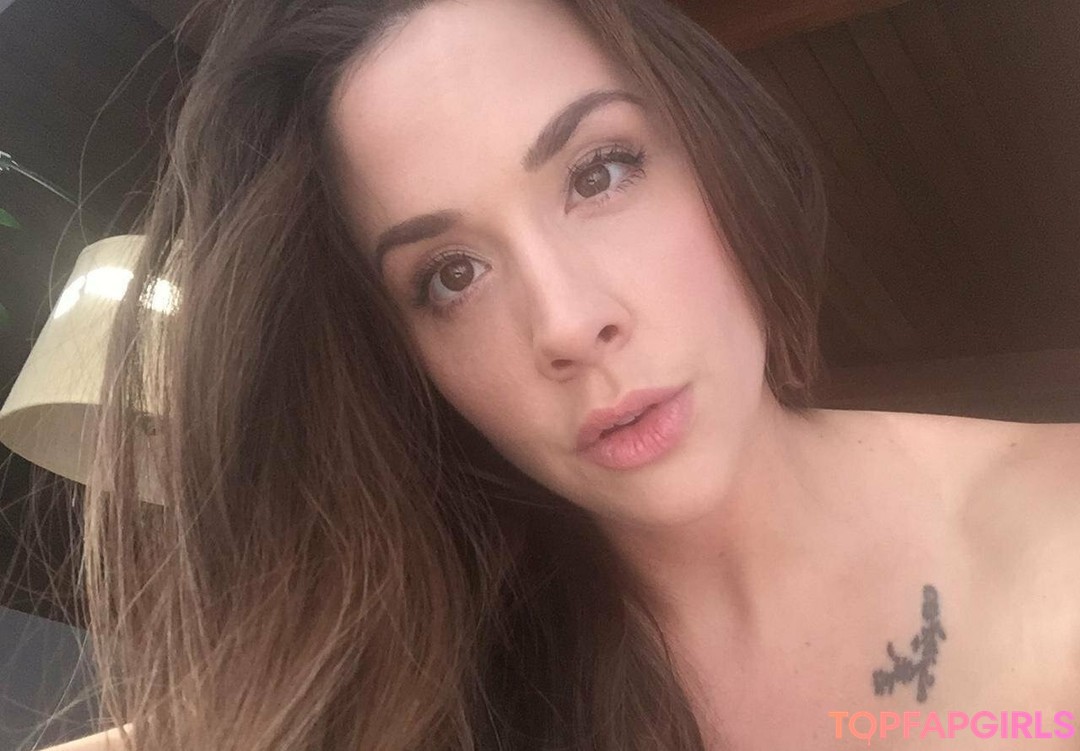 chanelpreston exclusive star pic