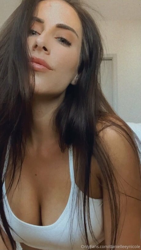 slim onlyfans exclusive images