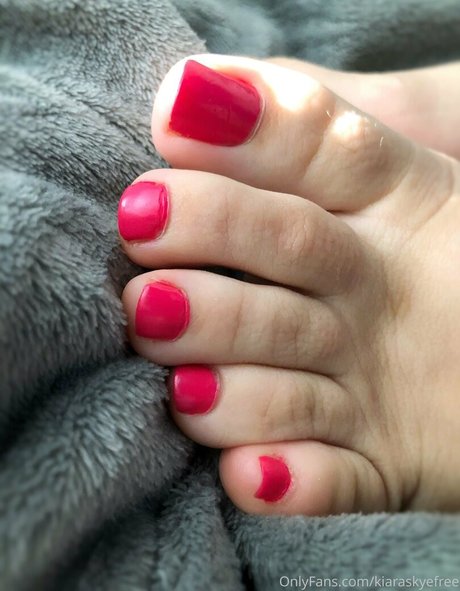 kiaraskyefree sex actress pics