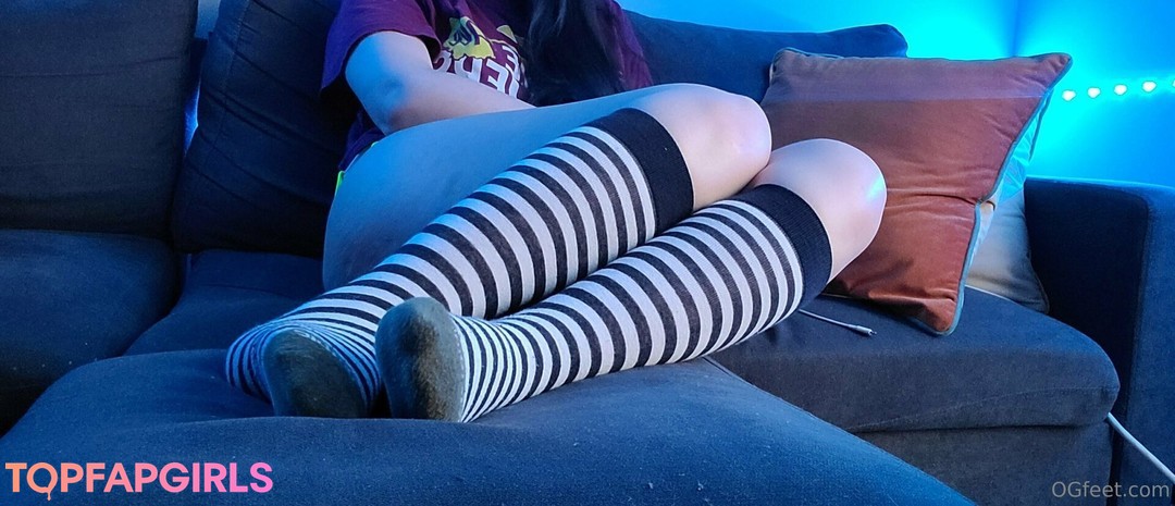 ogfeet naked model pics