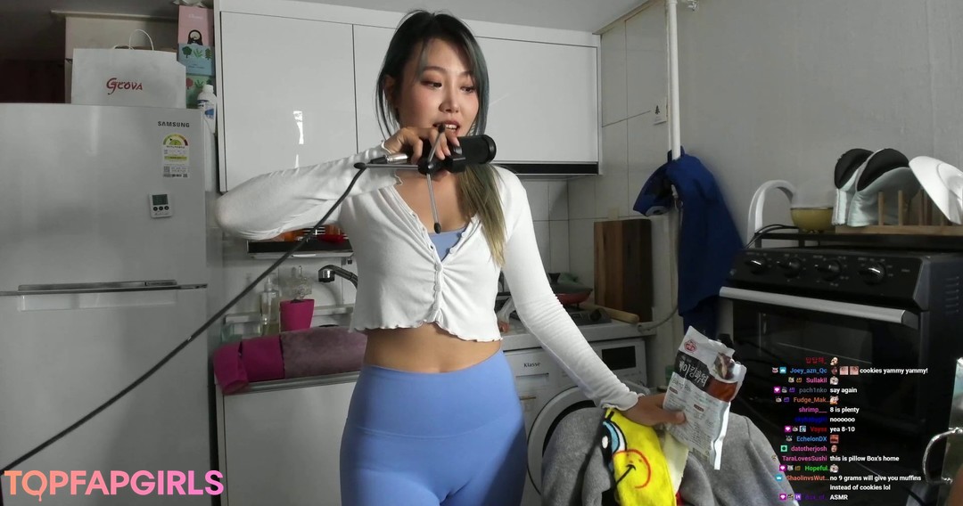 Yuggie TV erotic actress archive