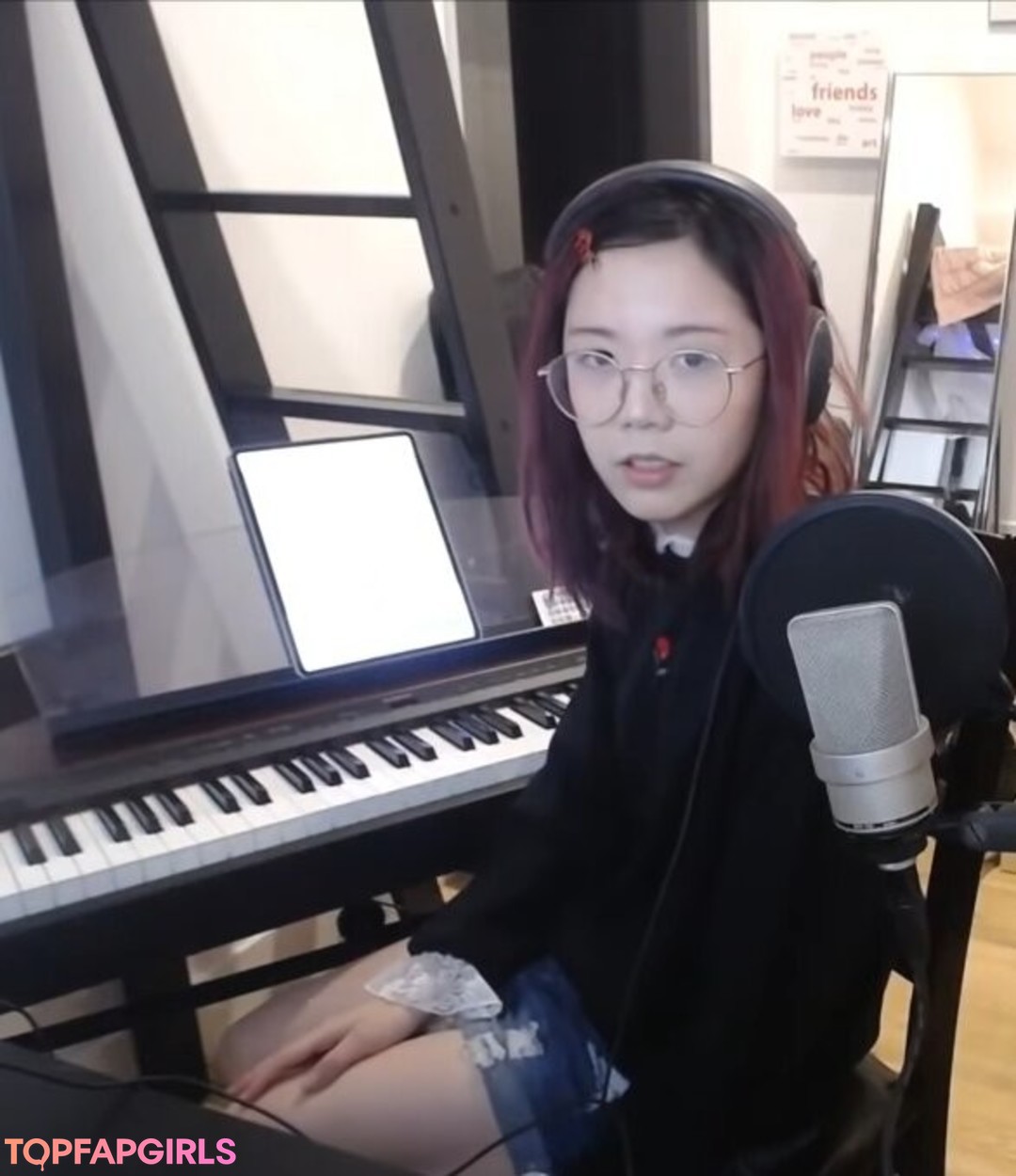 LilyPichu hot star photos