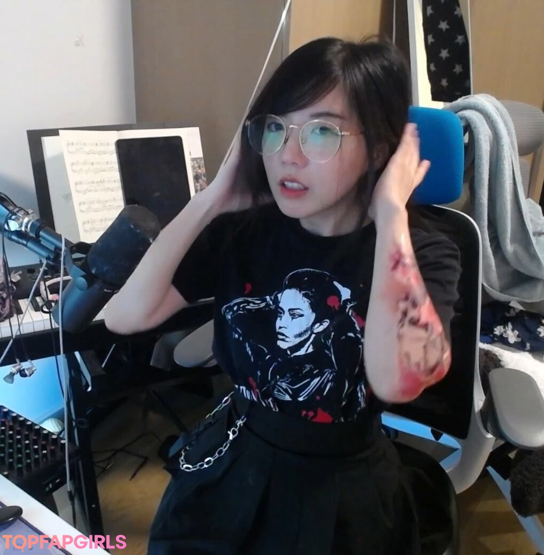 LilyPichu model exclusive pictures