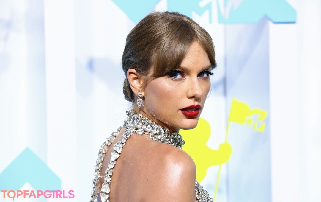 pierced onlyfans sexy xxx pics