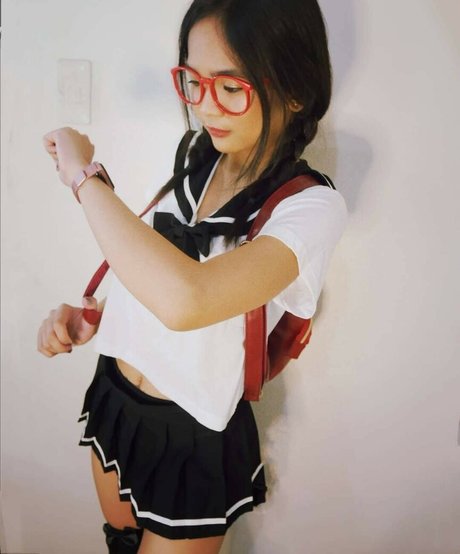 AlodiaMarie model art pic