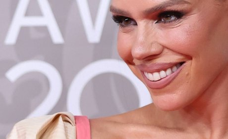 Billie Piper top star gallery