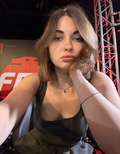 slim onlyfans erotic photos