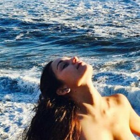 Yana Mori art actress photos