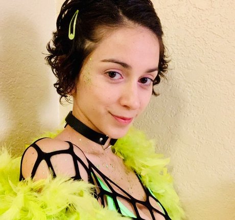 Yana Mori star sexy galleries