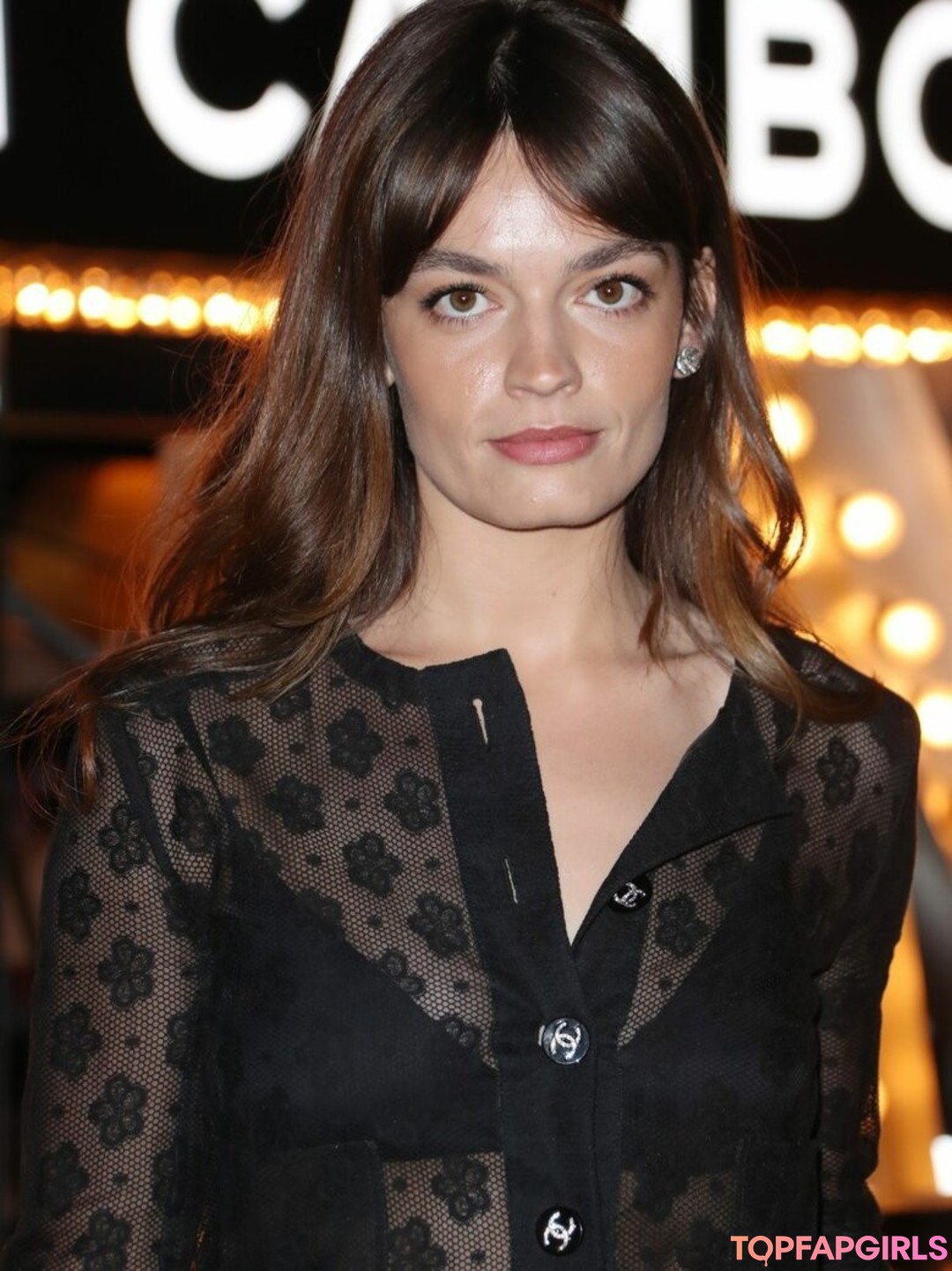 Emma Mackey star hd pic