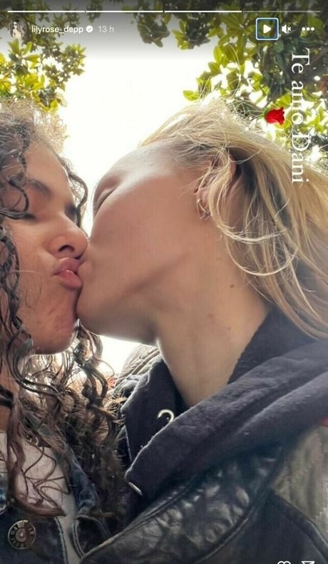 Lily Rose Depp profile image