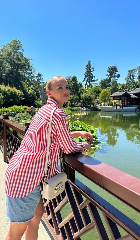 college teacher onlyfans hot images