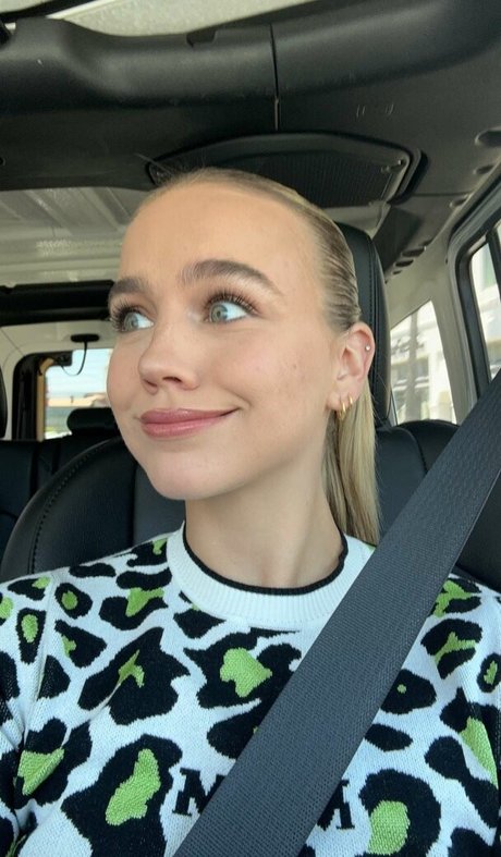 brunette wife onlyfans hot archive