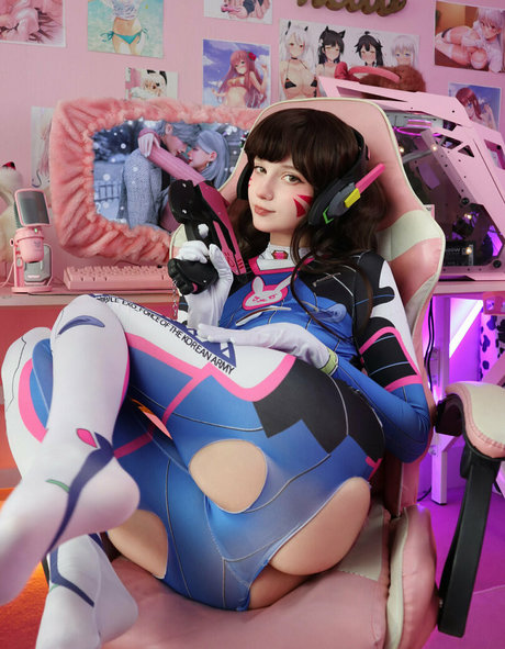 nerdy teen onlyfans art naked gallery