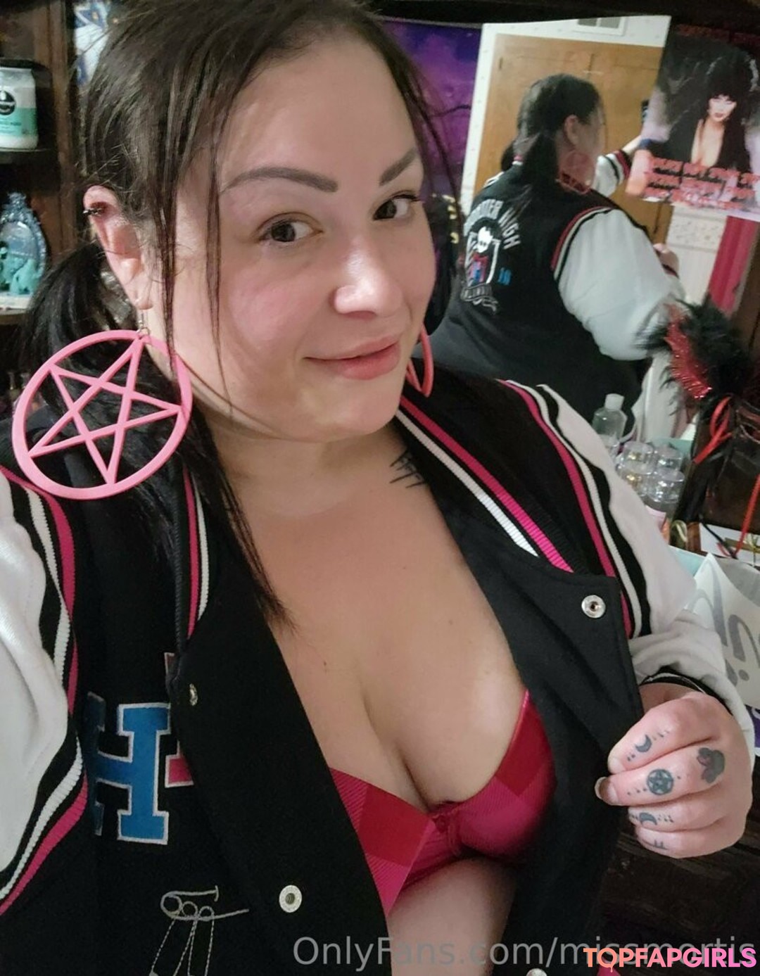 missmortis model xxx images