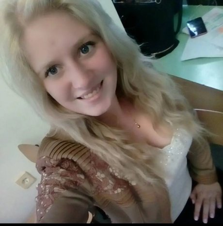 teacher milf onlyfans erotic picture