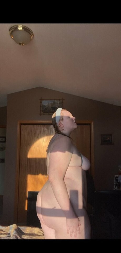 hot asian onlyfans naked photos