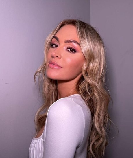 Laura Woods nice pornstar picture