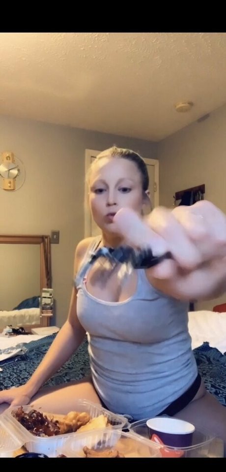 misscherryfitx model naked gallery