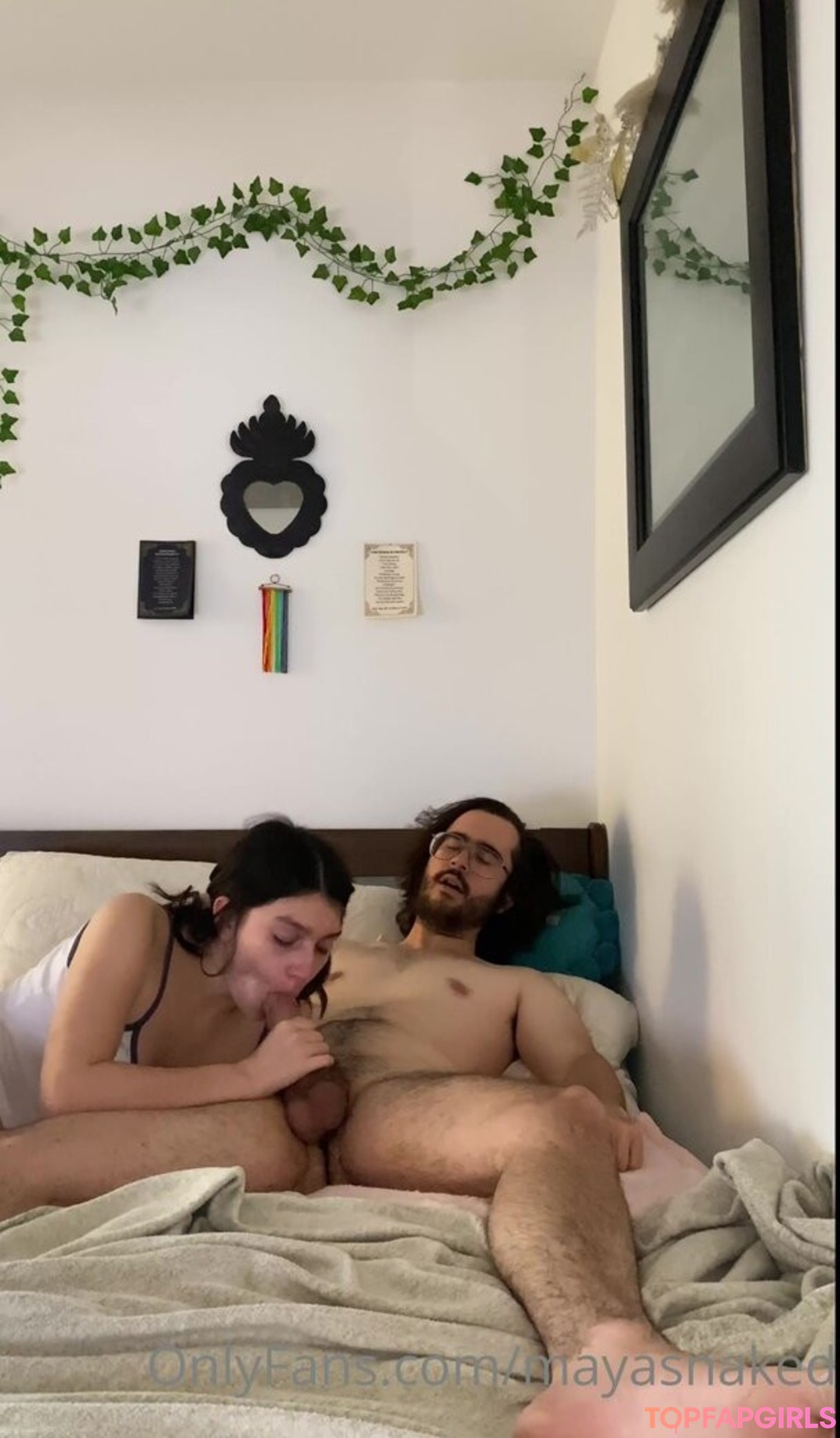 mayasnaked pretty star pics