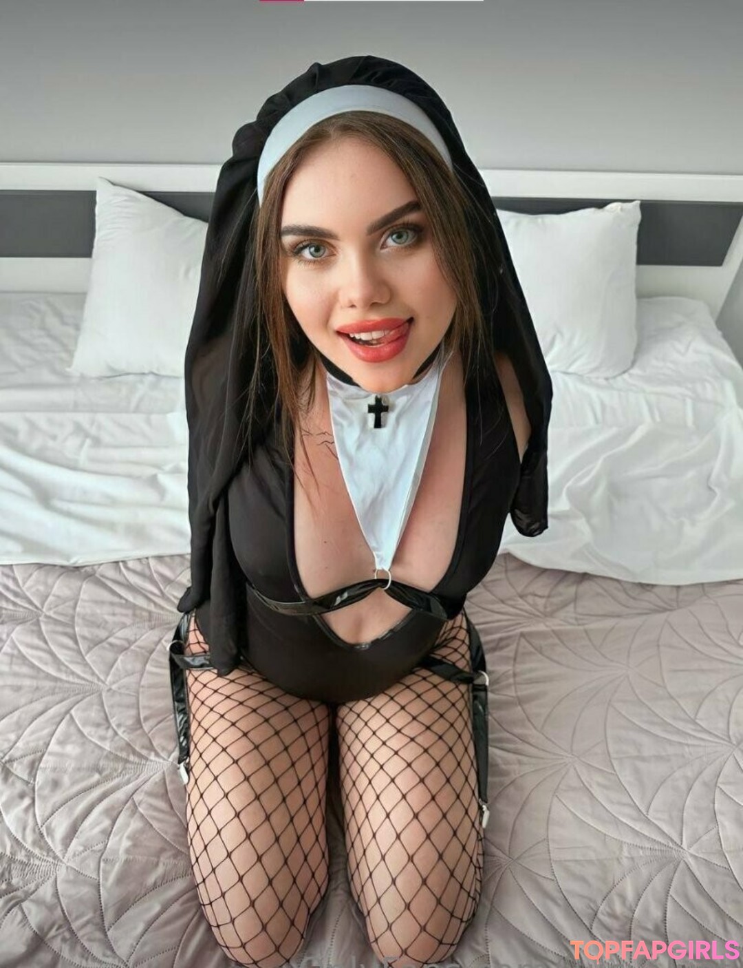 white shemale onlyfans free pictures