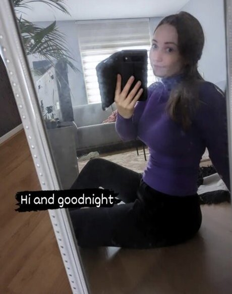 lauraa pornstar nice image