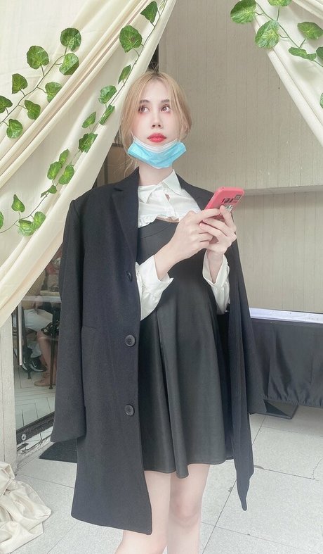 Kura Onee san model porn pics