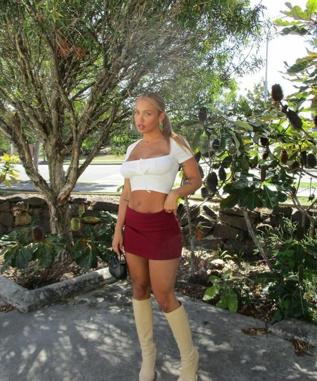 teen feet onlyfans top img