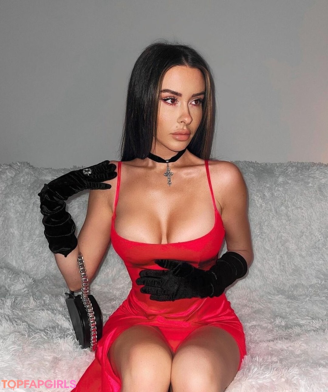 Lacey Montgomery art model pics