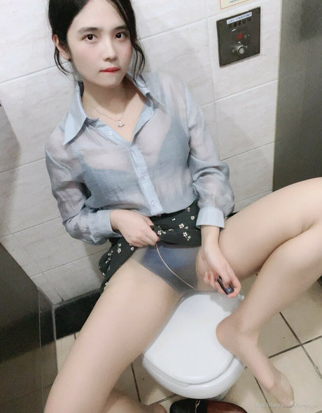 shemale gangbang onlyfans pretty pics