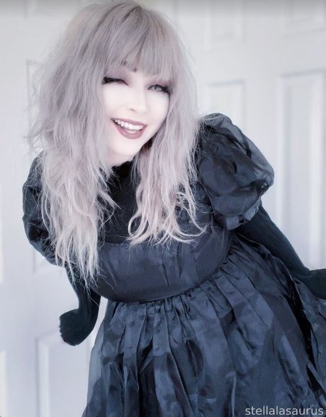 blonde cougar onlyfans art xxx gallery