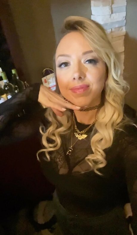 alliewrestling pornographic actress pics