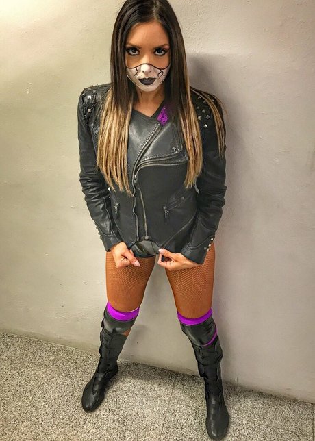 alliewrestling nice actress photo