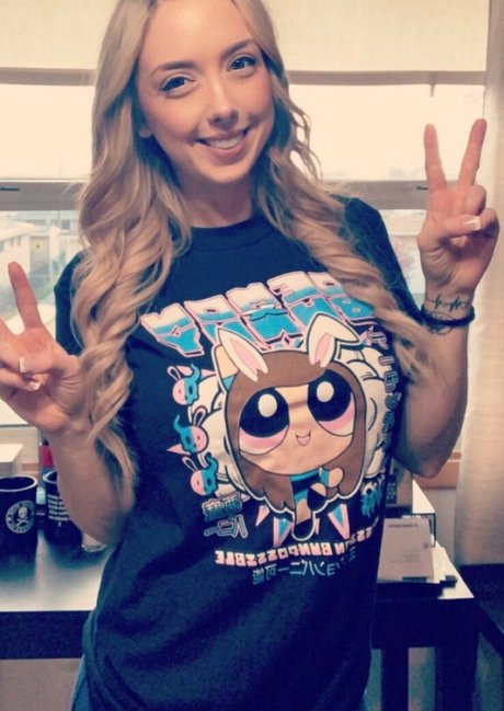 alliewrestling pornstar nudes photo