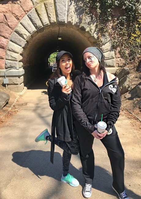 alliewrestling hot model galleries