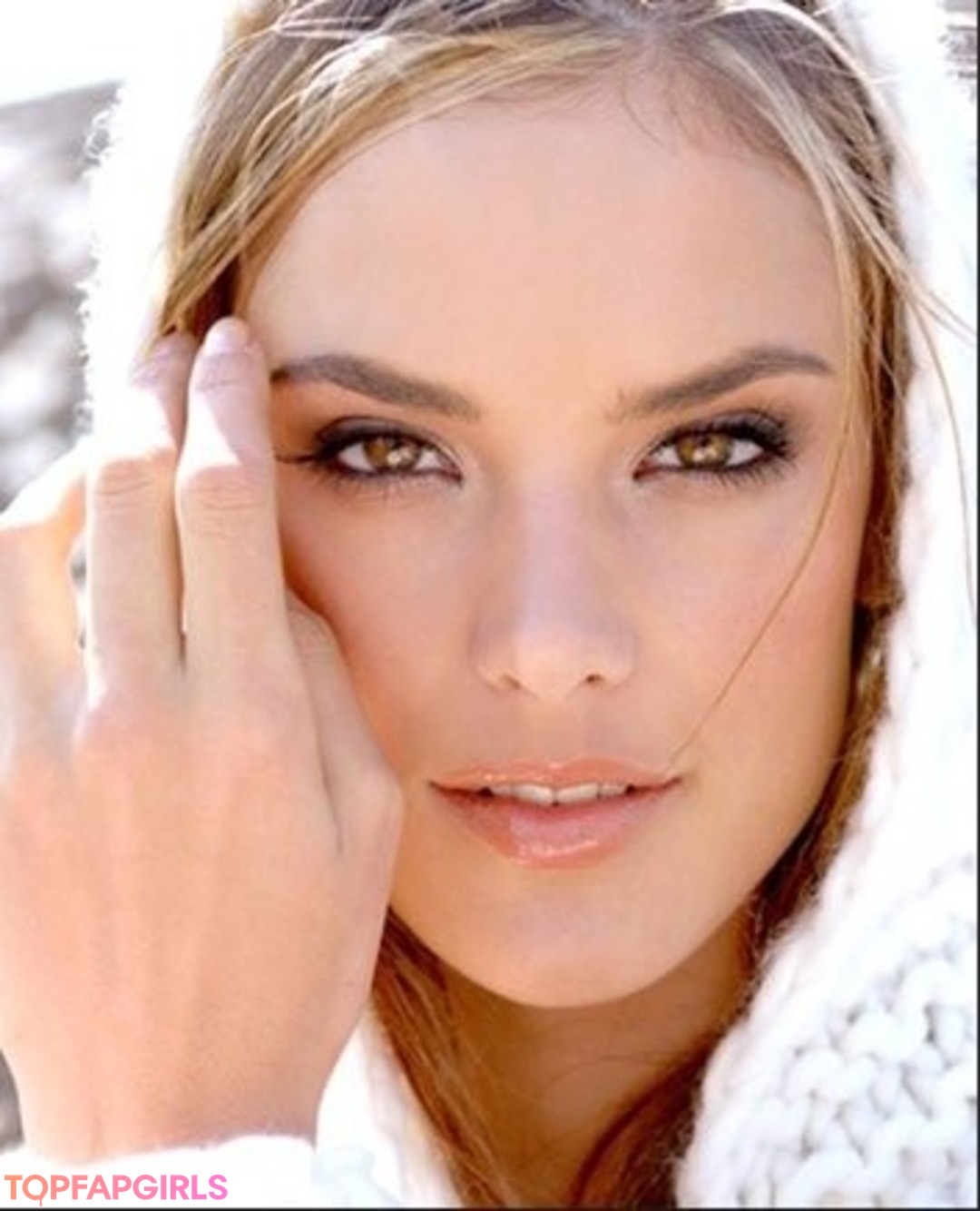 Alessandra Ambrosio hd model gallery
